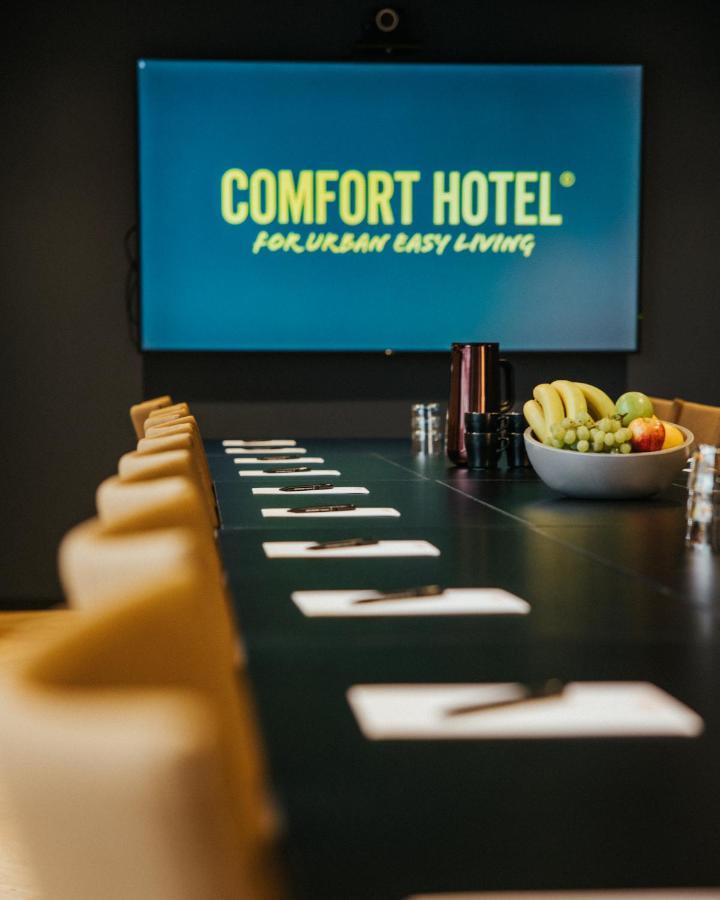 Comfort Hotel Буде Екстер'єр фото