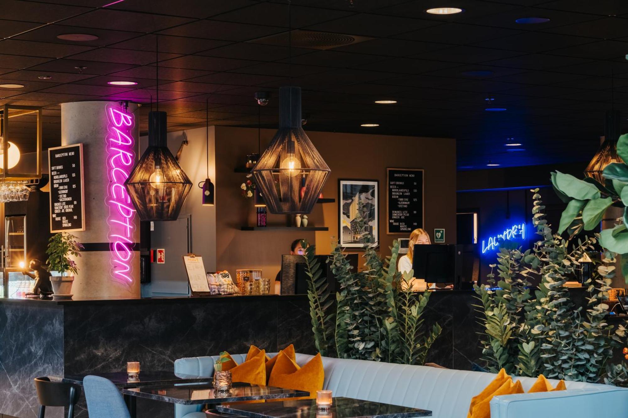 Comfort Hotel Буде Екстер'єр фото
