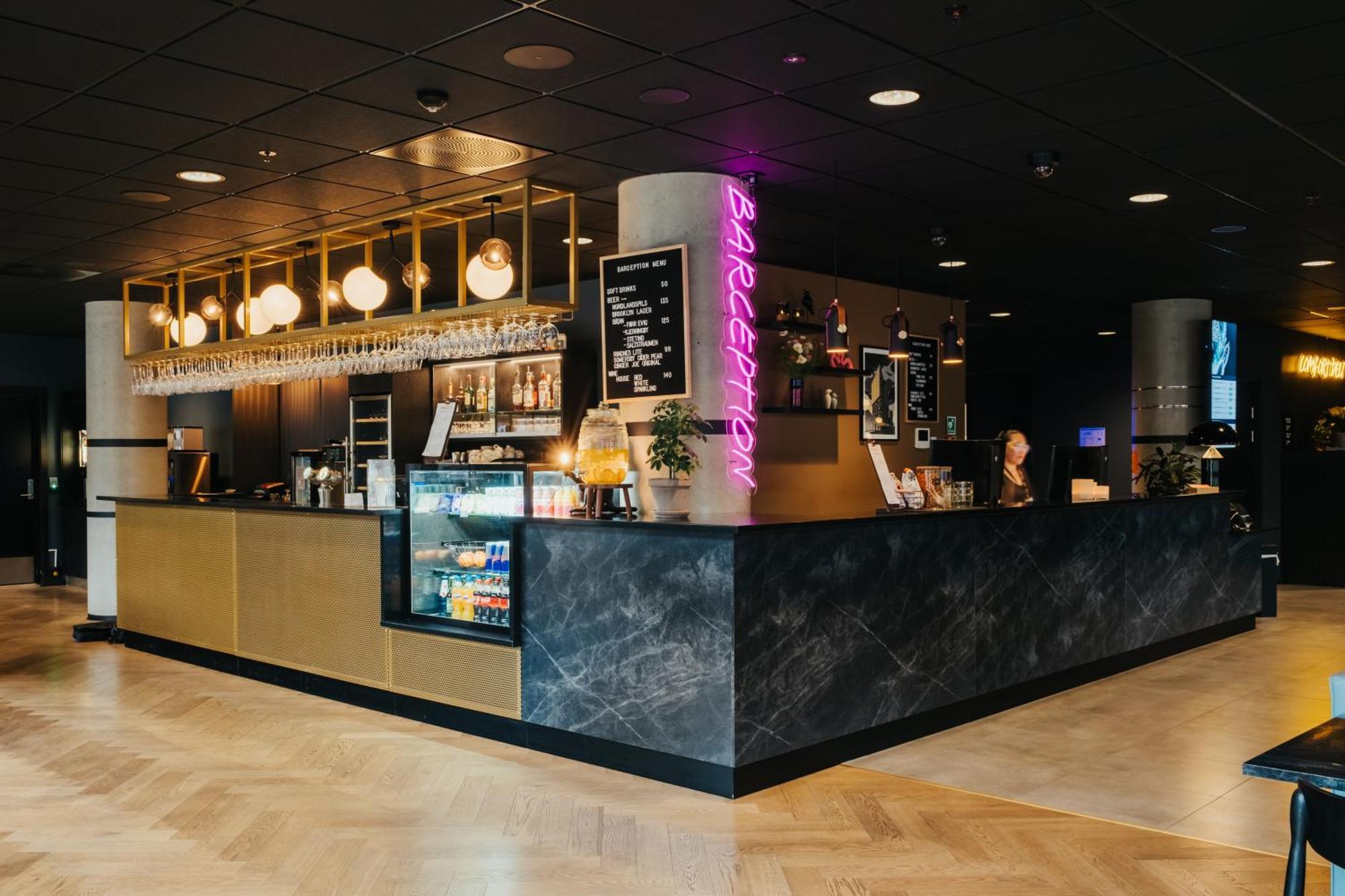 Comfort Hotel Буде Екстер'єр фото