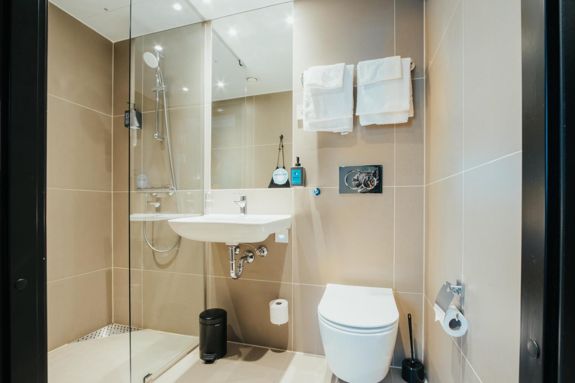 Comfort Hotel Буде Екстер'єр фото